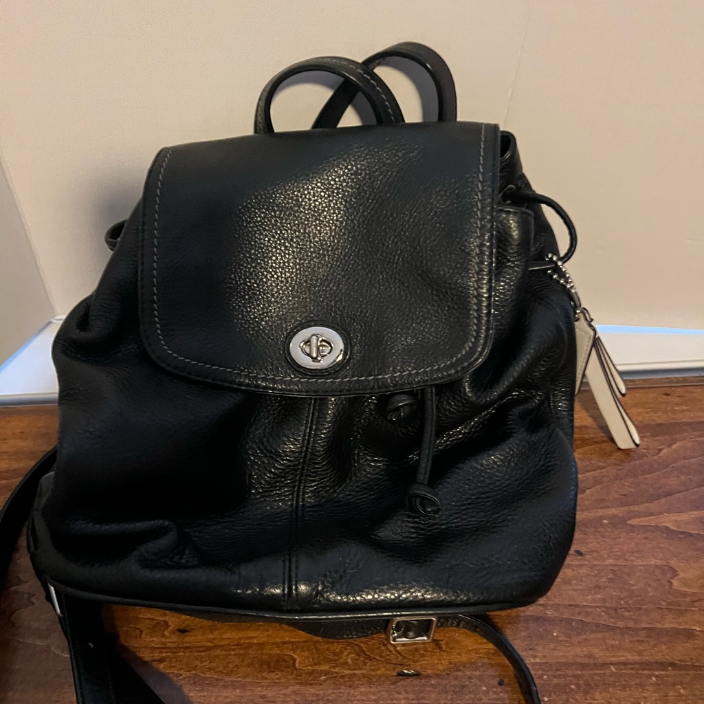 Coach F24385 Park Leather Black Backpack